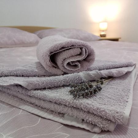 Apartman Kristina Vrbnik Esterno foto