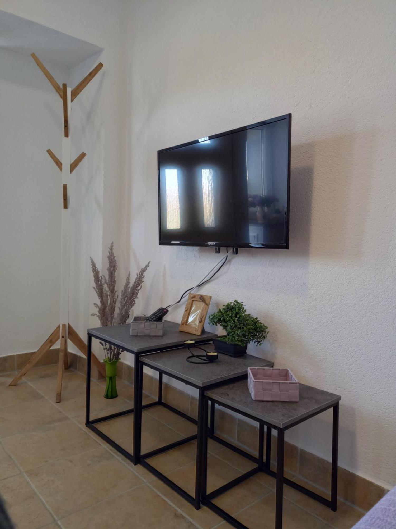 Apartman Kristina Vrbnik Esterno foto