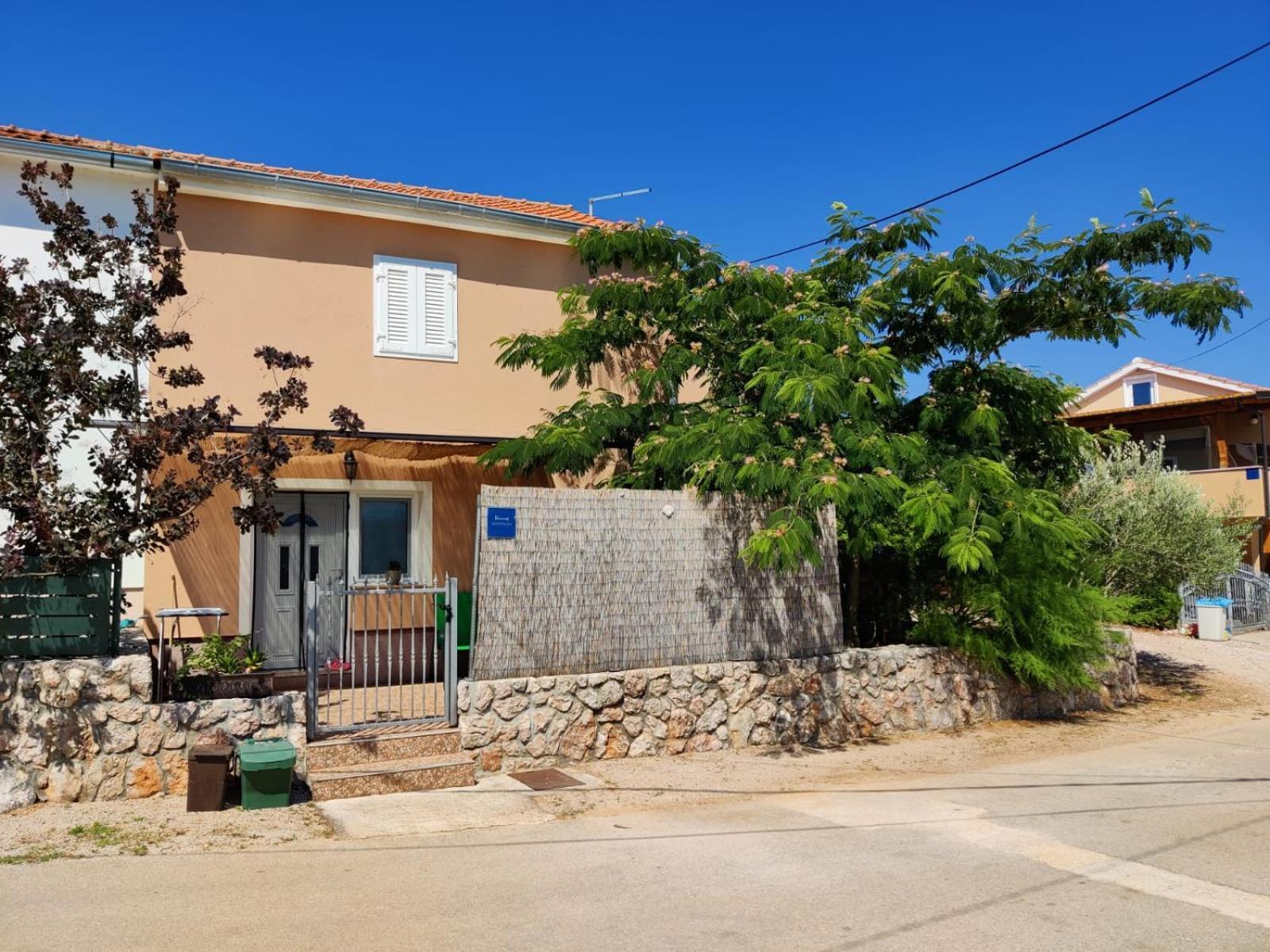 Apartman Kristina Vrbnik Esterno foto
