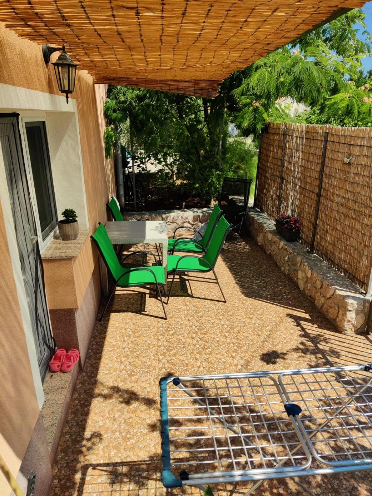 Apartman Kristina Vrbnik Esterno foto